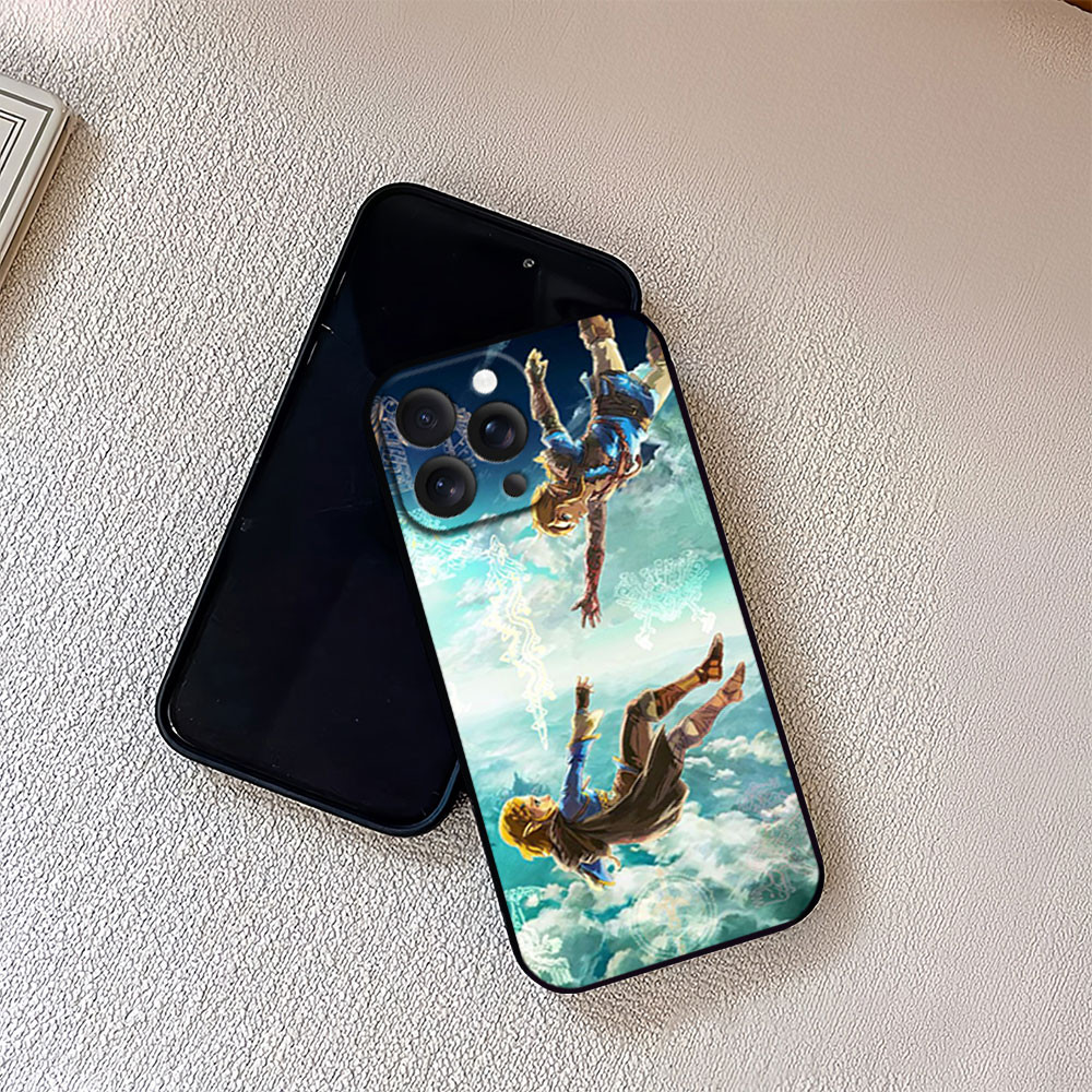 Coque iPhone 15 Pro Max Zelda : Chute Épique dans les Nuages