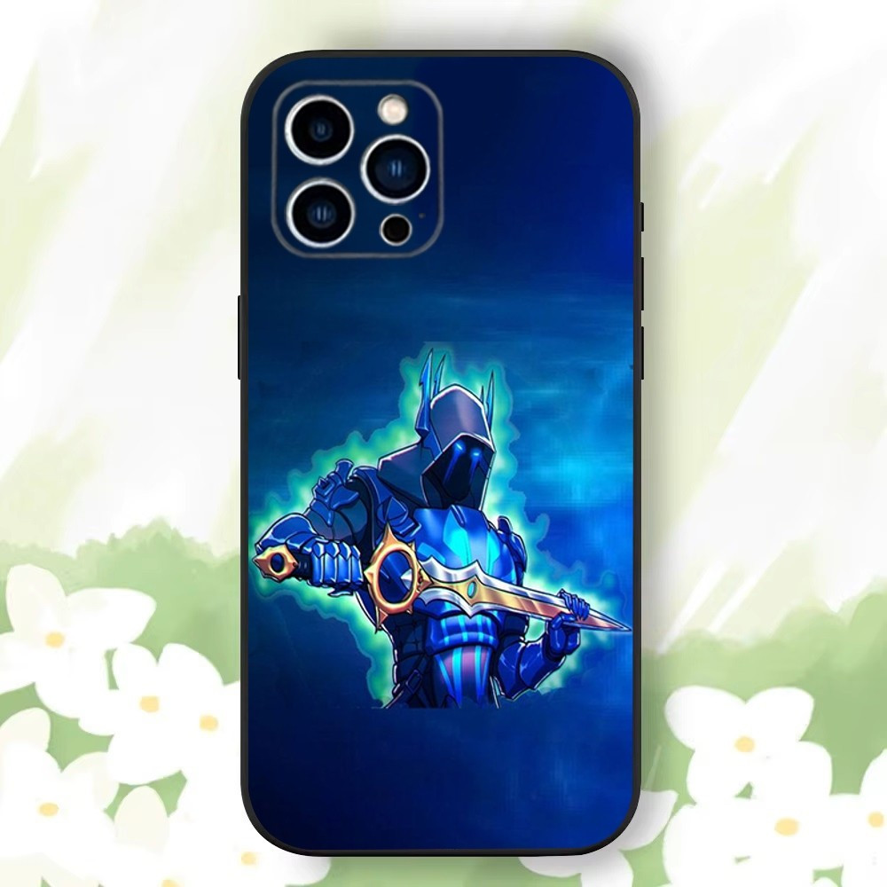 Coque iPhone 13 Pro Chevalier Noir Fortnite - Protection Optimale & Design Unique