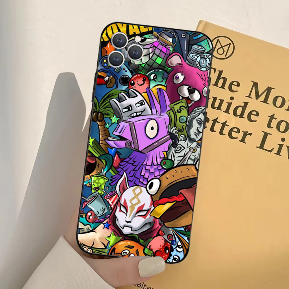 Coque iPhone Fortnite : Design Unique avec Personnages et Couleurs Éclatantes