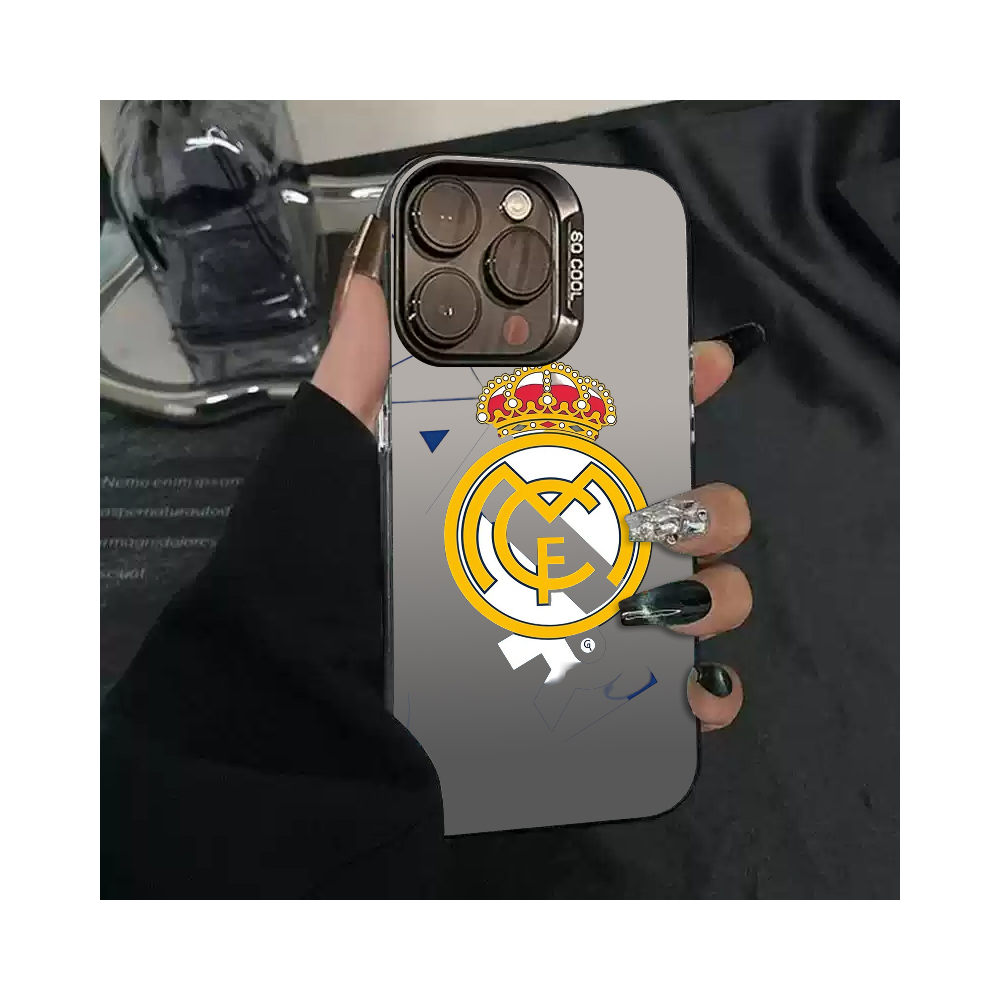 Coque iPhone 16 Pro Max Real Madrid - Supportez votre équipe avec style