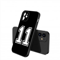 Coque iPhone 14 Pro Noir Numéro 11 Personnalisable